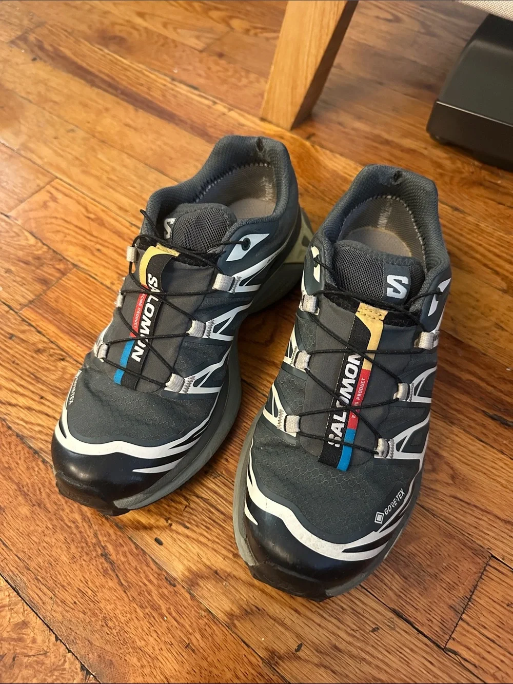 Salomon Men's Green/Black Trail Running Shoes with Blue Yellow Accents VERY WORN